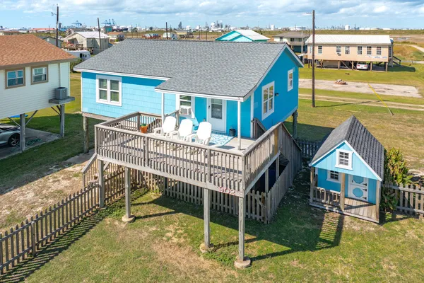 $238,000 | 902 Treaty Drive, Surfside Beach, TX 77541