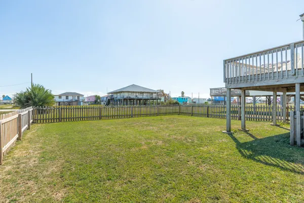 $238,000 | 902 Treaty Drive, Surfside Beach, TX 77541
