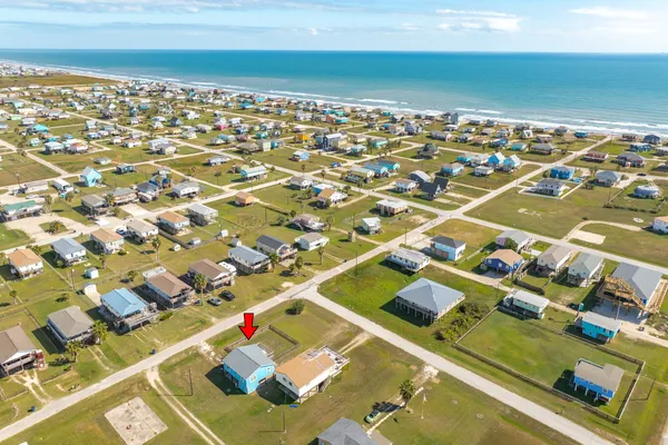 $238,000 | 902 Treaty Drive, Surfside Beach, TX 77541