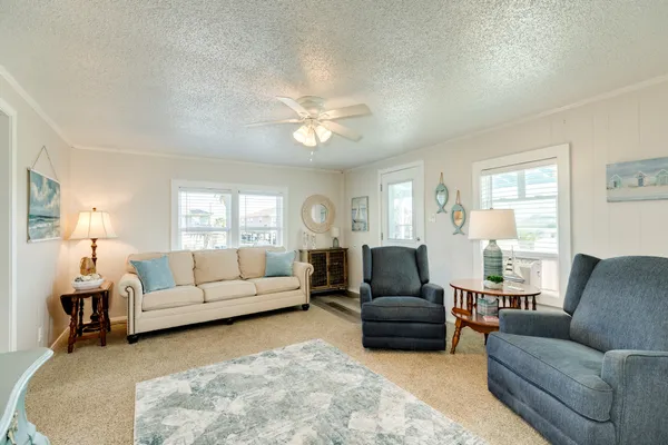 $238,000 | 902 Treaty Drive, Surfside Beach, TX 77541