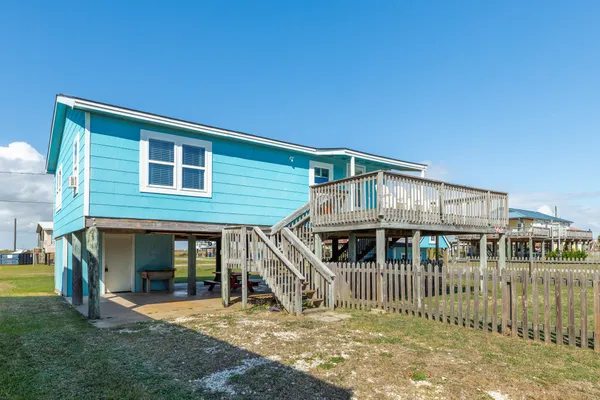 $238,000 | 902 Treaty Drive, Surfside Beach, TX 77541