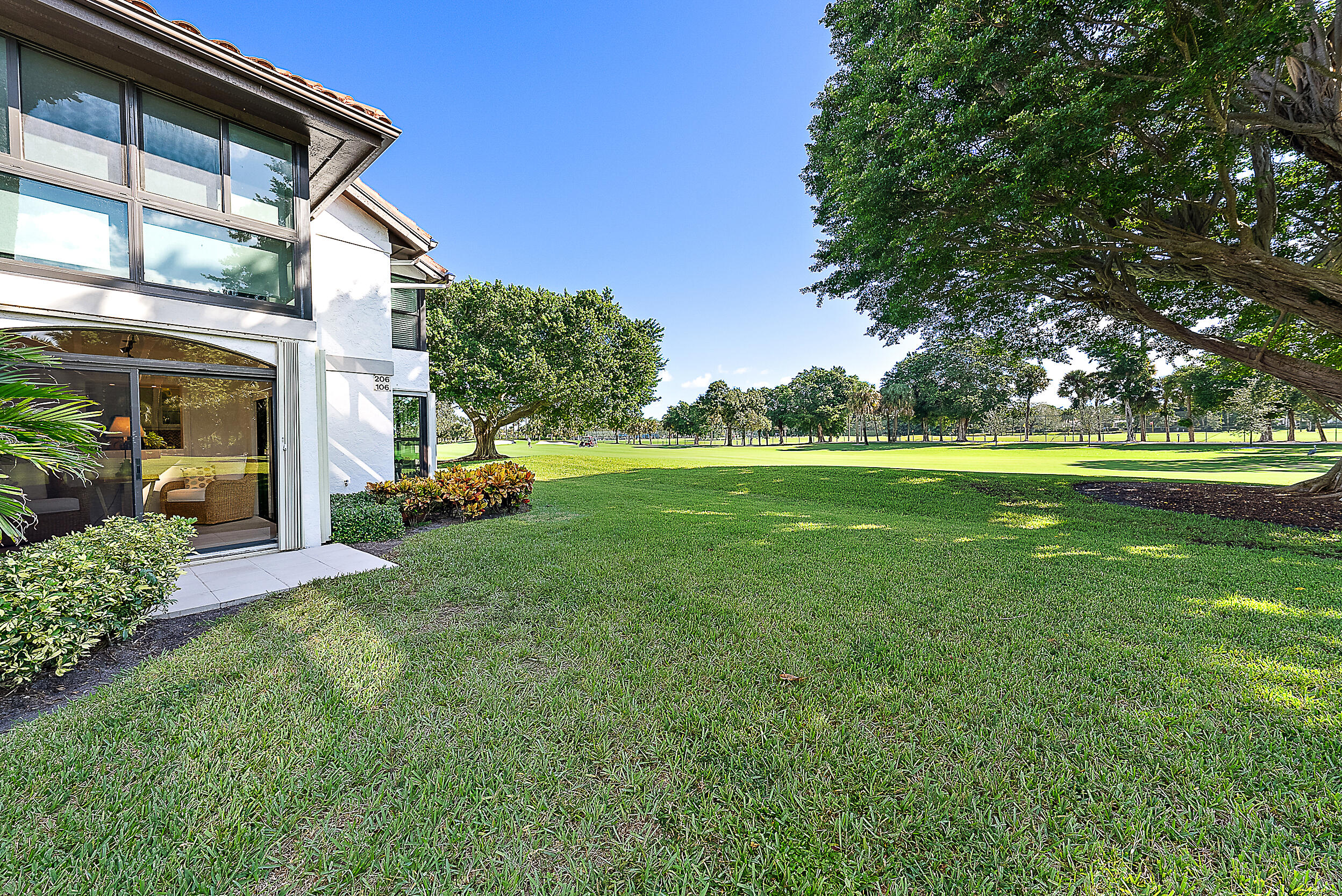 16648 Traders Crossing North, Unit 106 Jupiter, FL 33477 - Photo 18 of 32 Exterior