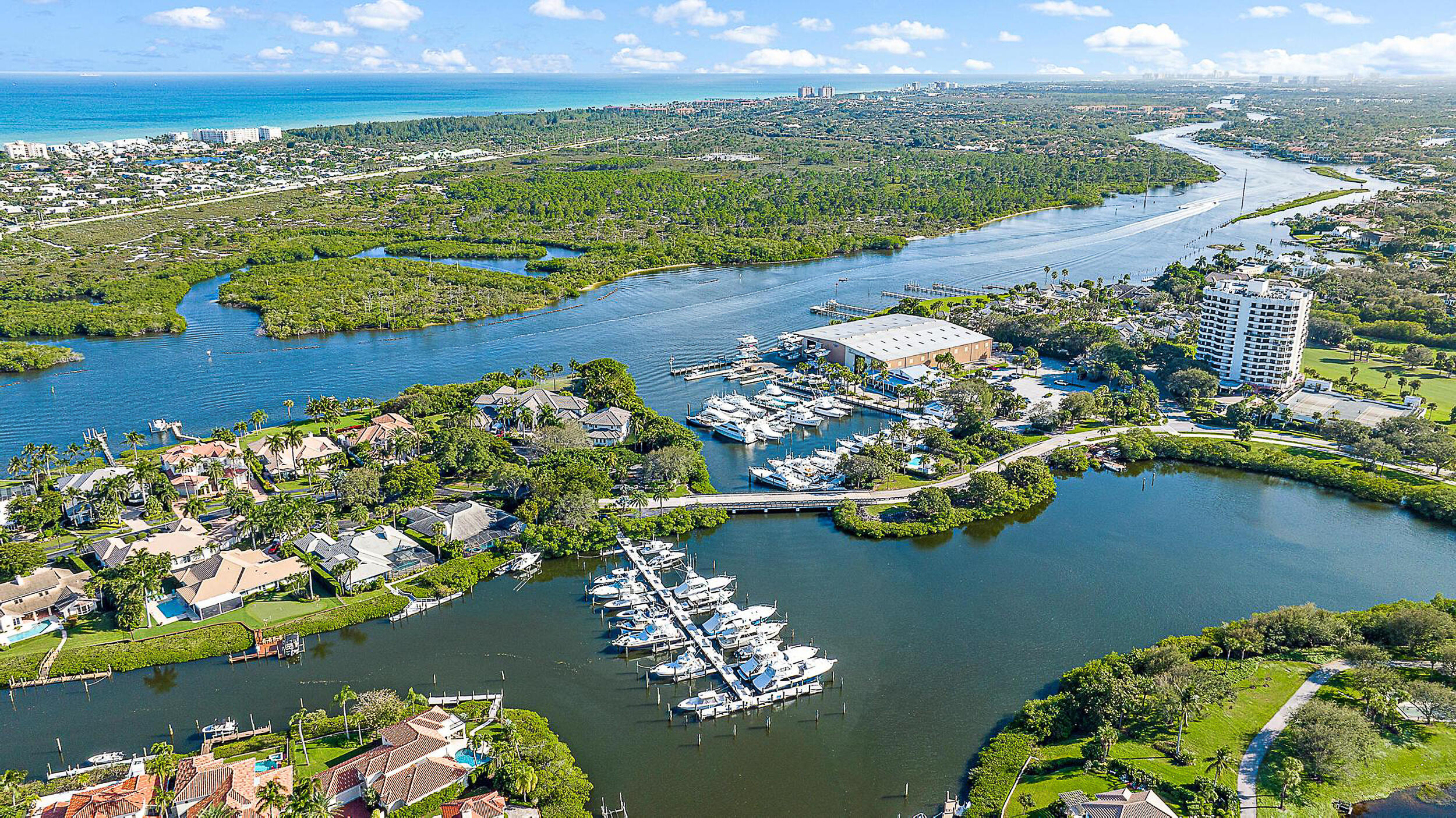 16648 Traders Crossing North, Unit 106 Jupiter, FL 33477 - Photo 27 of 32 Marina - Aerial