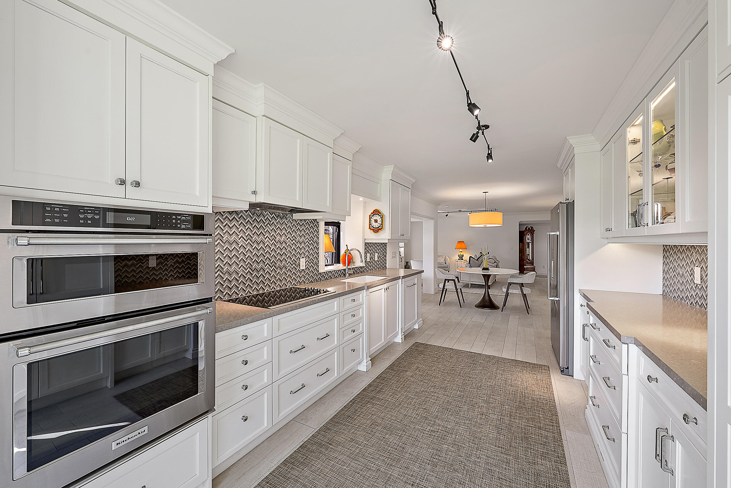 16648 Traders Crossing North, Unit 106 Jupiter, FL 33477 - Photo 5 of 32 Kitchen to Front