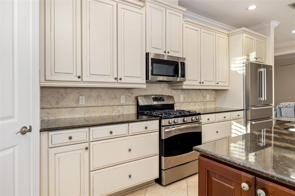12729 Del Corso Loop Bradenton, FL 34211 - Photo 11 of 65