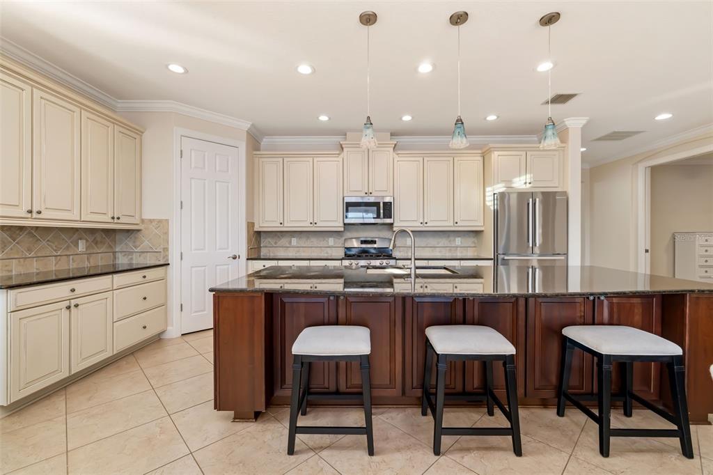 12729 Del Corso Loop Bradenton, FL 34211 - Photo 9 of 65