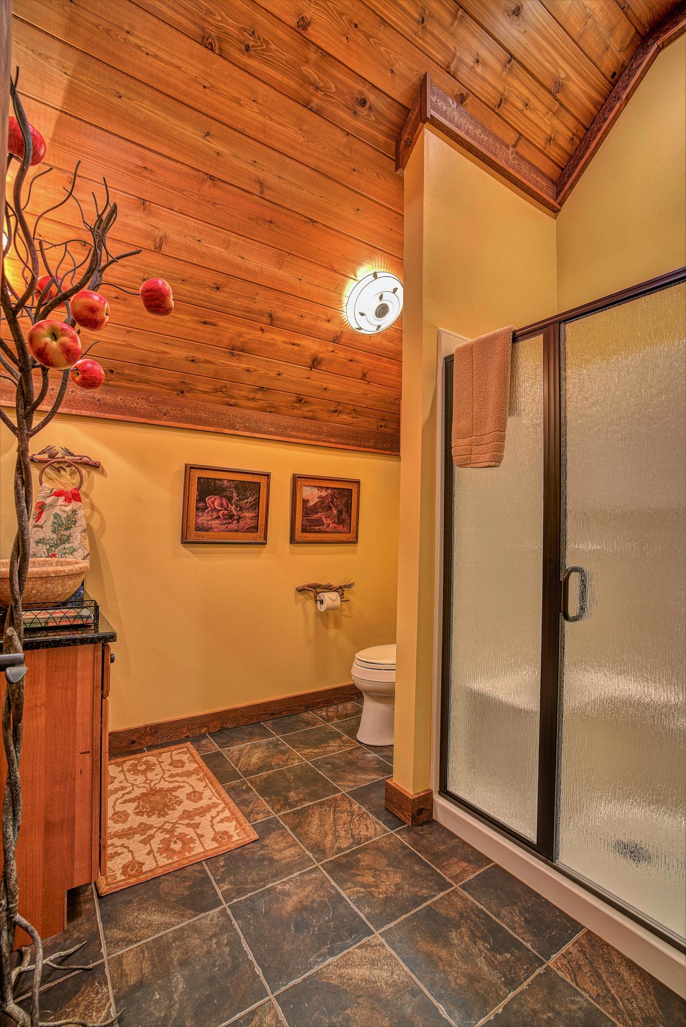 601 Gilbert Road Erwin, TN 37650 - Photo 20 of 62 123