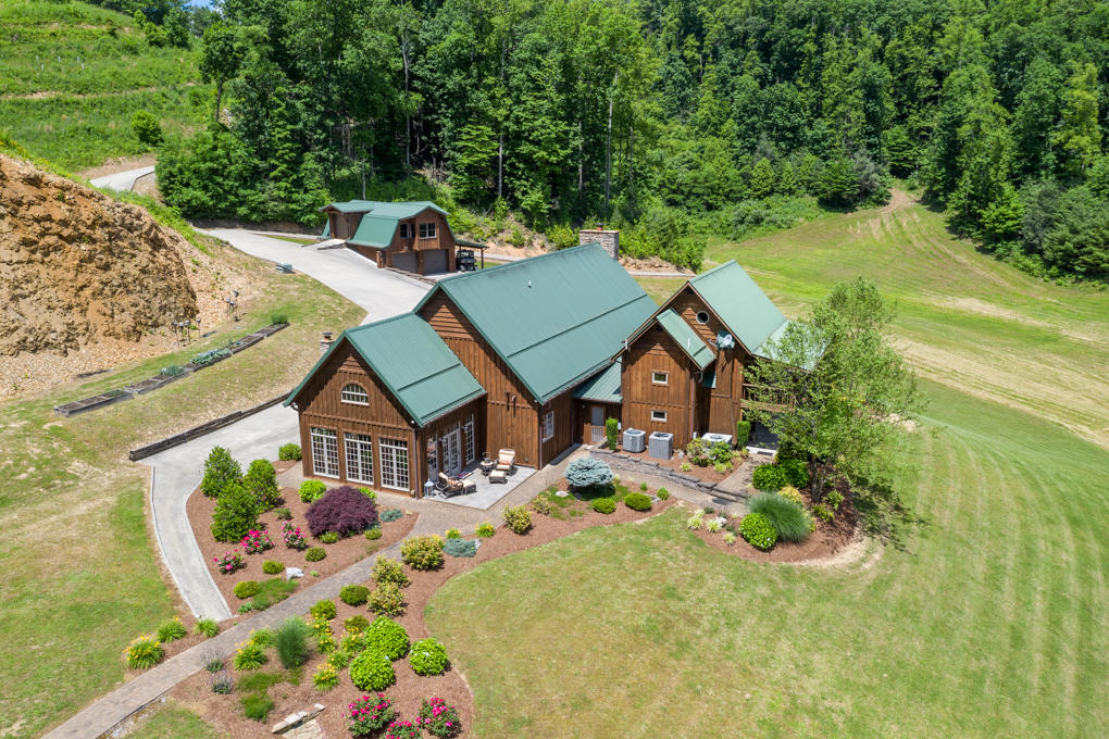 601 Gilbert Road Erwin, TN 37650 - Photo 37 of 62 147