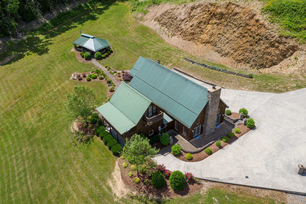 601 Gilbert Road Erwin, TN 37650 - Photo 38 of 62 149