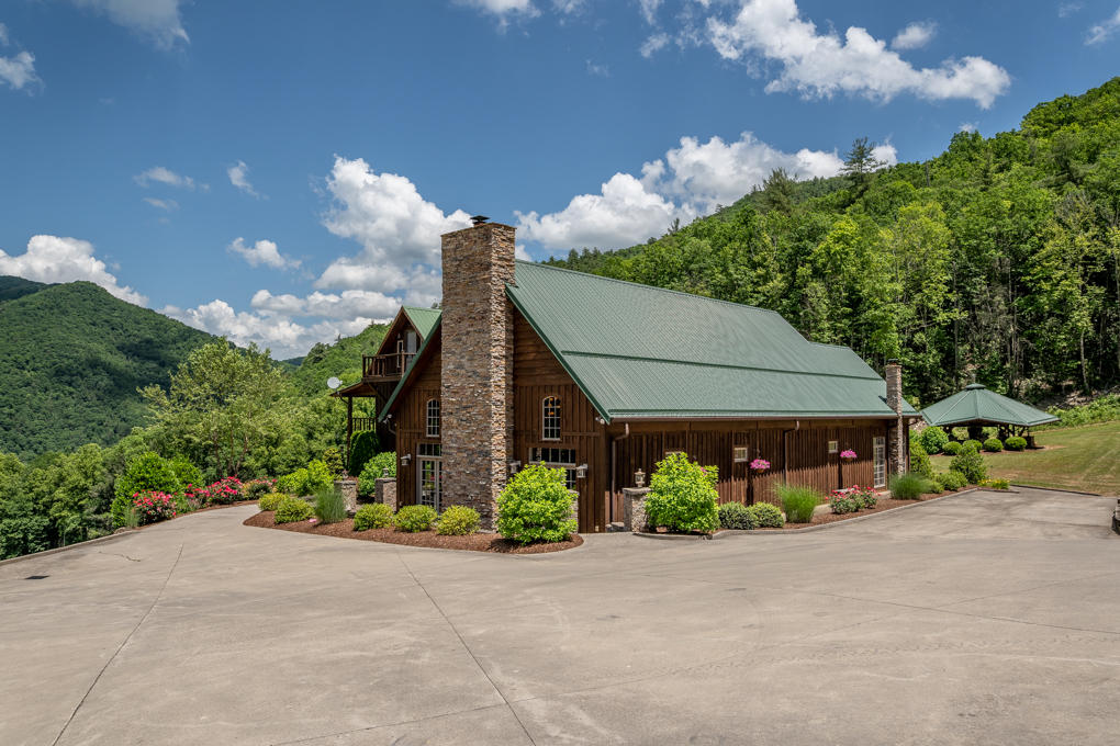 601 Gilbert Road Erwin, TN 37650 - Photo 44 of 62 157