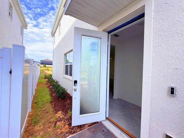 a view of a pathway of a house