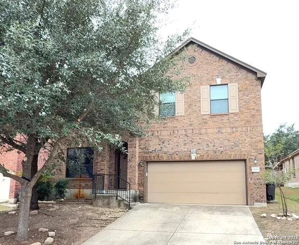 $2,450 | 8106 Royal Field, San Antonio, TX 78257