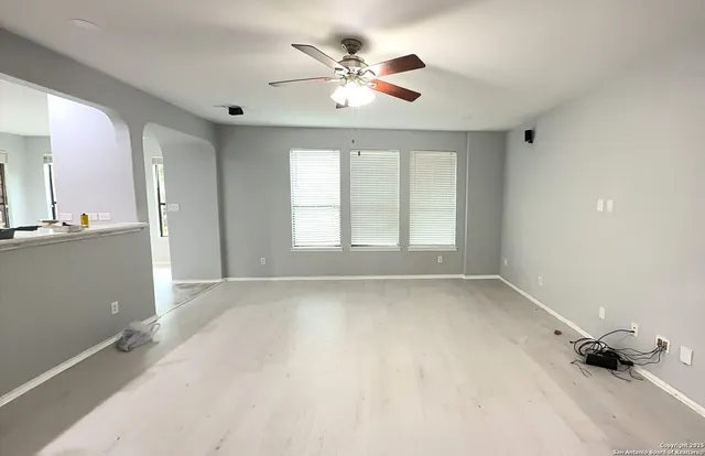 $2,450 | 8106 Royal Field, San Antonio, TX 78257