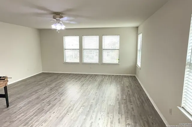 $2,450 | 8106 Royal Field, San Antonio, TX 78257