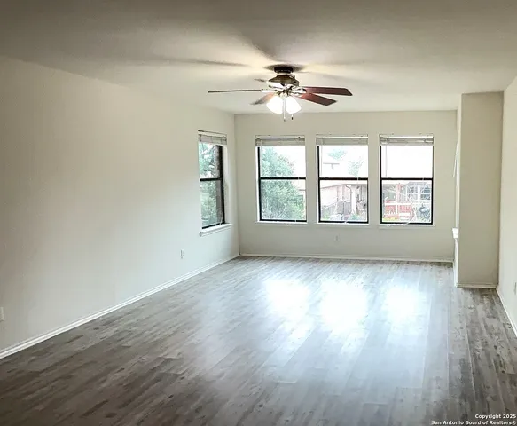 $2,450 | 8106 Royal Field, San Antonio, TX 78257