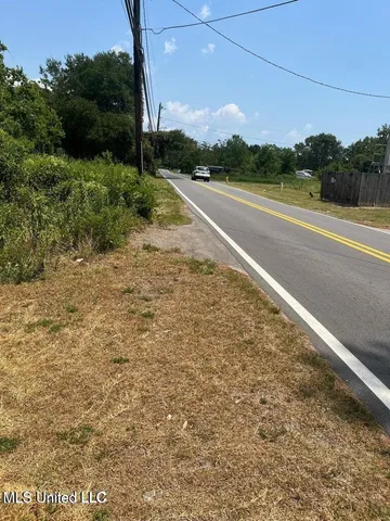 $25,000 | 3090 Quave Road, D'Iberville, MS 39540