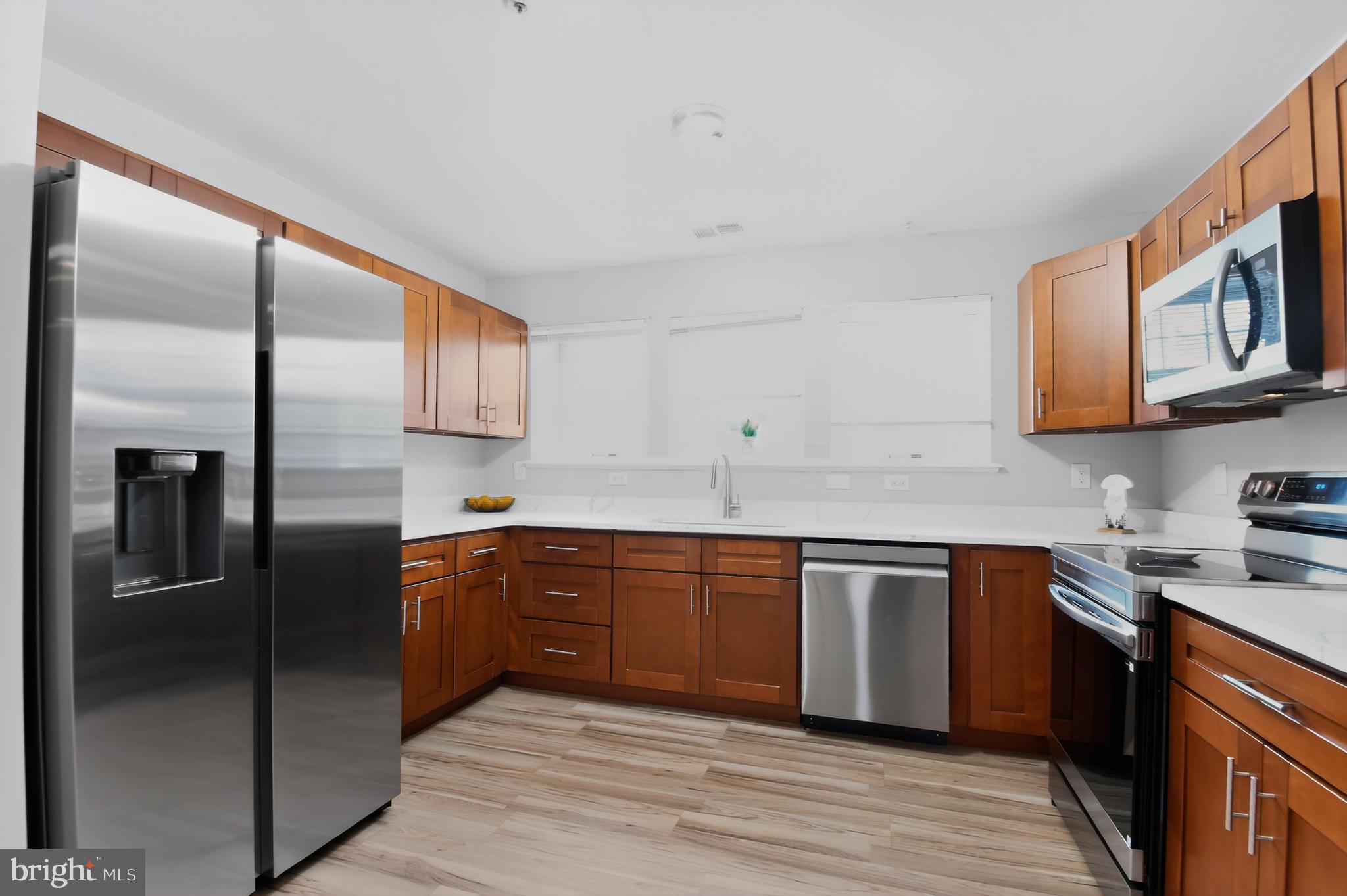 4119 Applegate Court, Unit 9 Suitland, MD 20746 - Photo 3 of 15