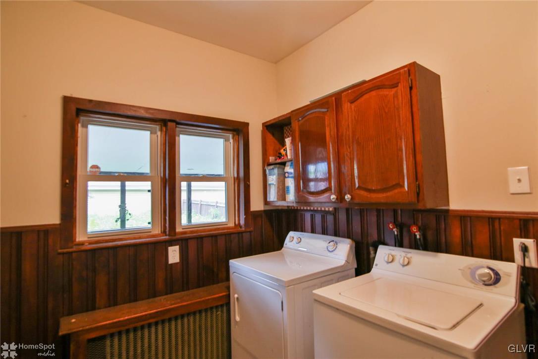 135 Howertown Road Catasauqua, PA 18032 - Photo 4 of 20 a utility room with dryer and washer