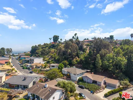 $1,599,000 | 4406 Don Diablo Drive, Los Angeles, CA 90008