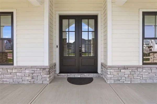 a view of entryway front of house