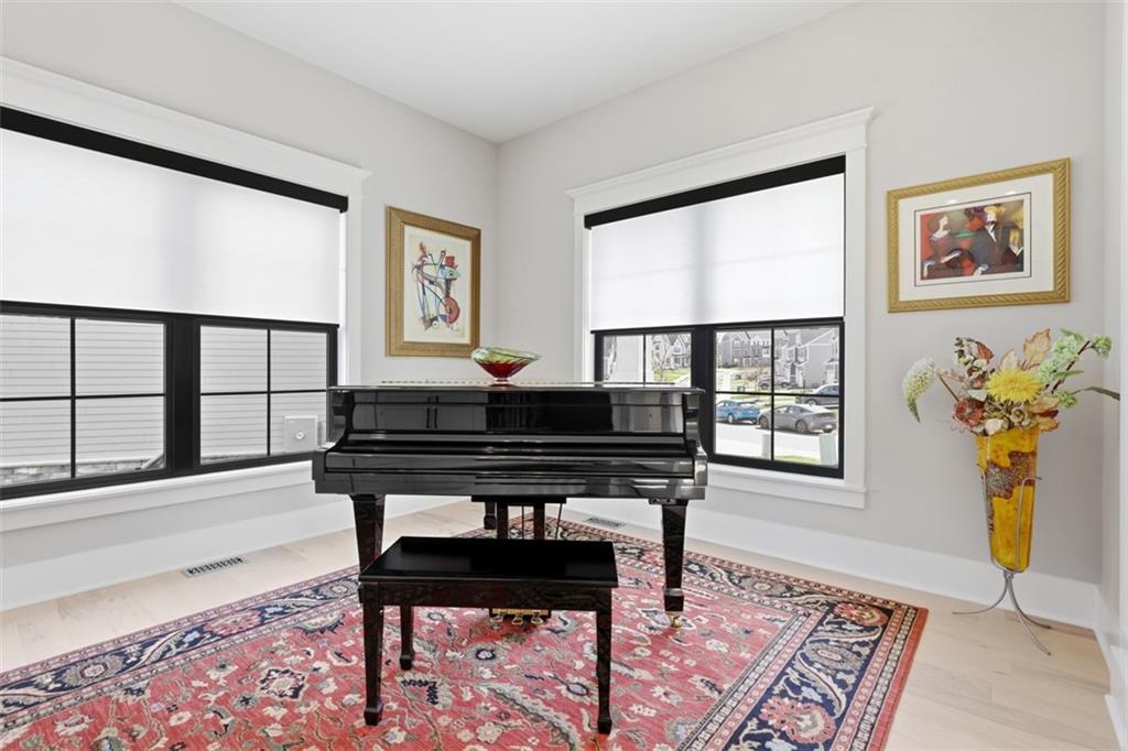 5018 Spruce Road Gibsonia, PA 15044 - Photo 9 of 49