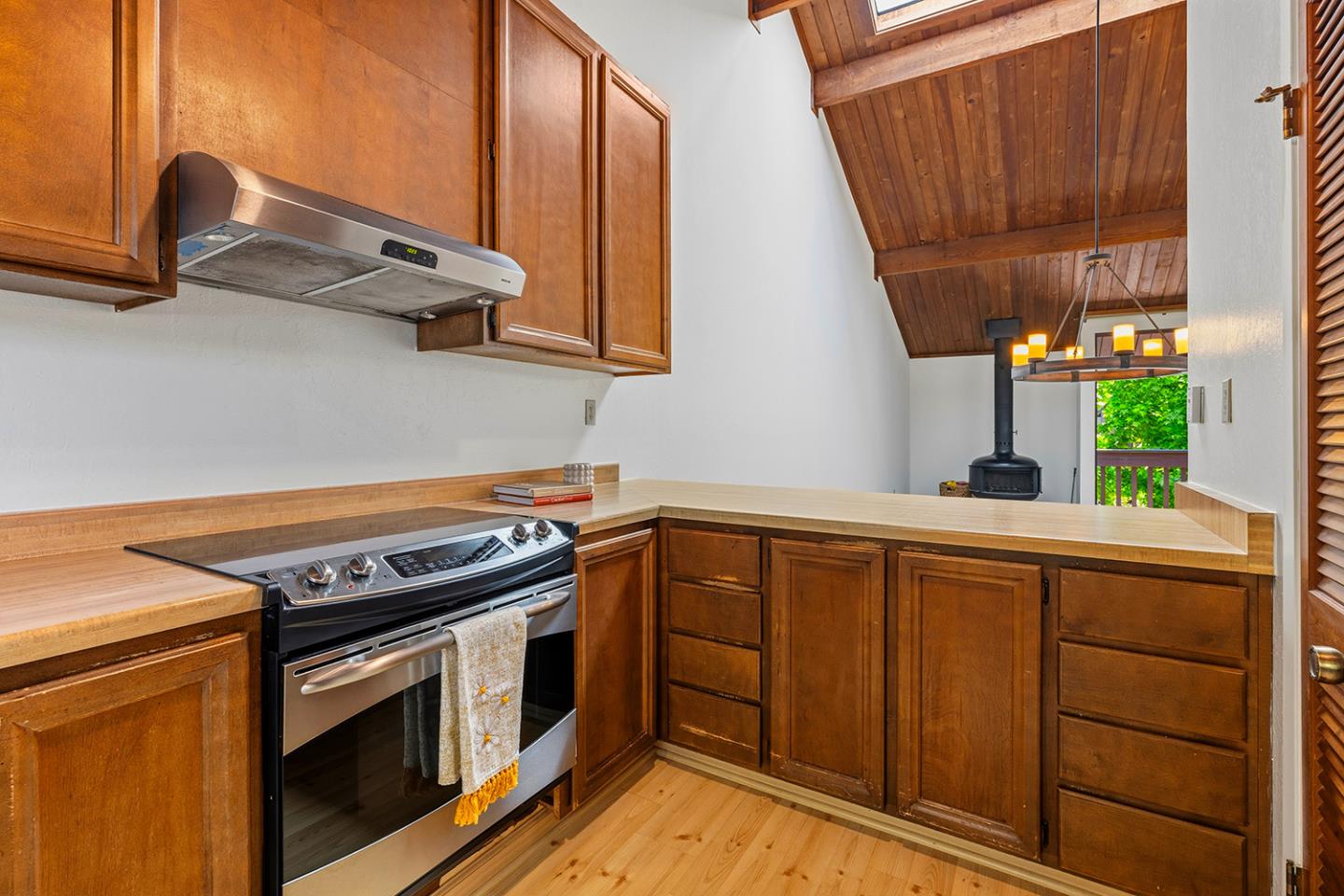 138 Tree Frog Lane Santa Cruz, CA 95060 - Photo 15 of 41