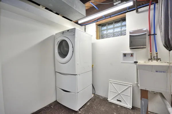 $299,900 | 8104 West Center Street, Milwaukee, WI 53222