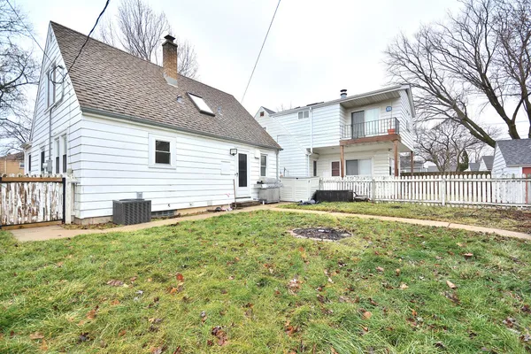 $299,900 | 8104 West Center Street, Milwaukee, WI 53222