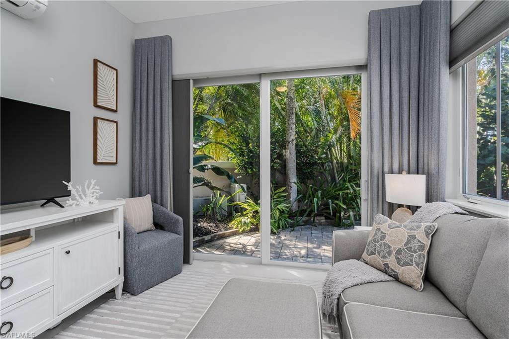 13455 Snook Circle Naples, FL 34114 - Photo 4 of 47