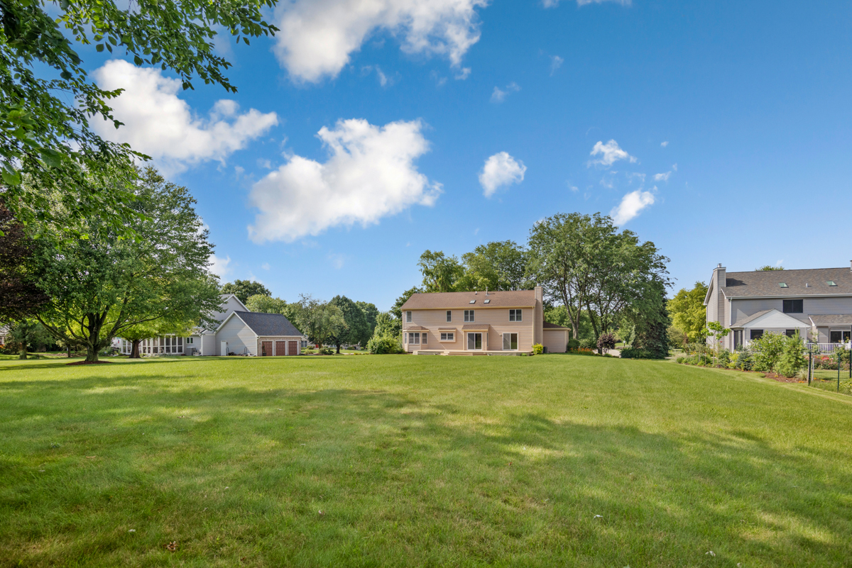 727 Jamestowne Road Sleepy Hollow, IL 60118 - Photo 24 of 26