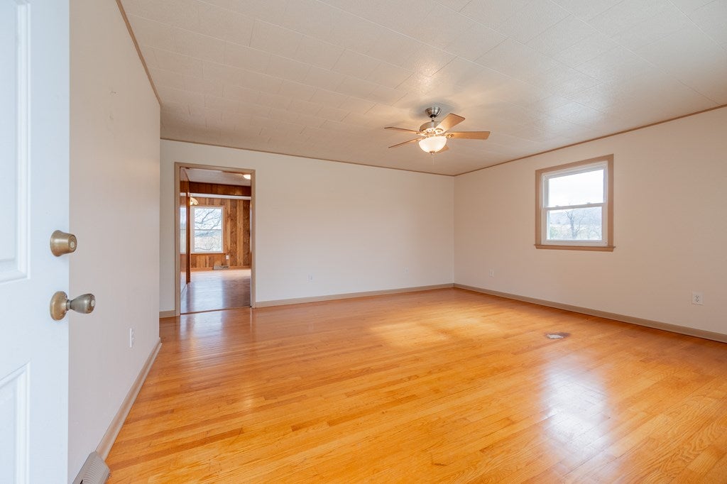 163 Meadowview Road Bland, VA 24315 - Photo 6 of 67 Gallery Image 6
