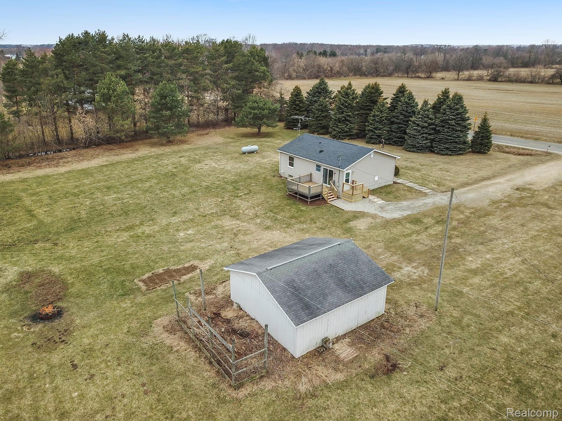 9382 Beard Road Byron, MI 48418 - Photo 30 of 35 11 (2).jpg