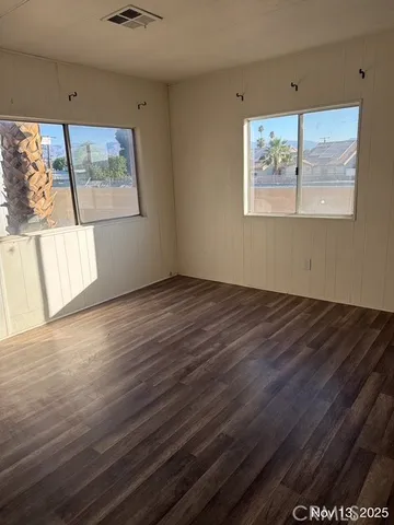 a view of outdoor space yard and porch