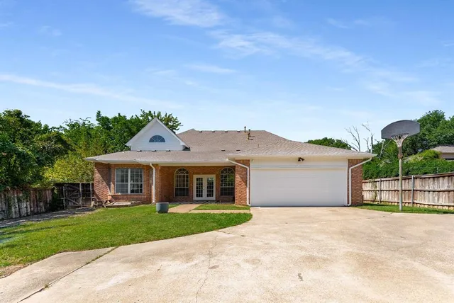 $4,500 | 672 Oakdale Drive, Plano, TX 75025