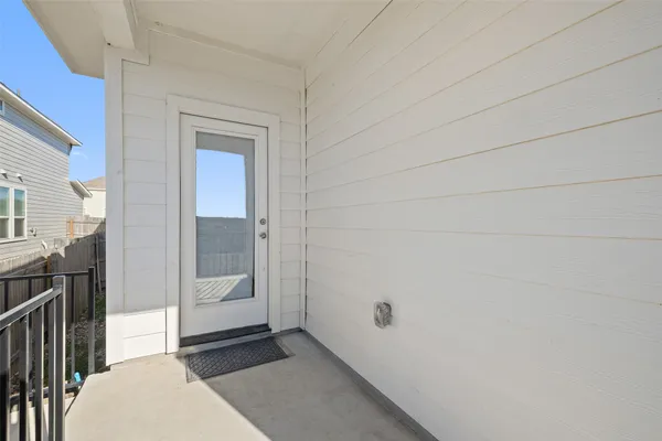 $2,100 | 408 Black Opal Drive, Jarrell, TX 76537