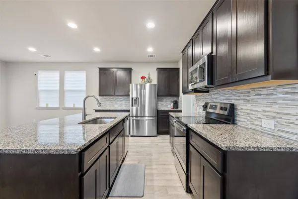 $2,100 | 408 Black Opal Drive, Jarrell, TX 76537