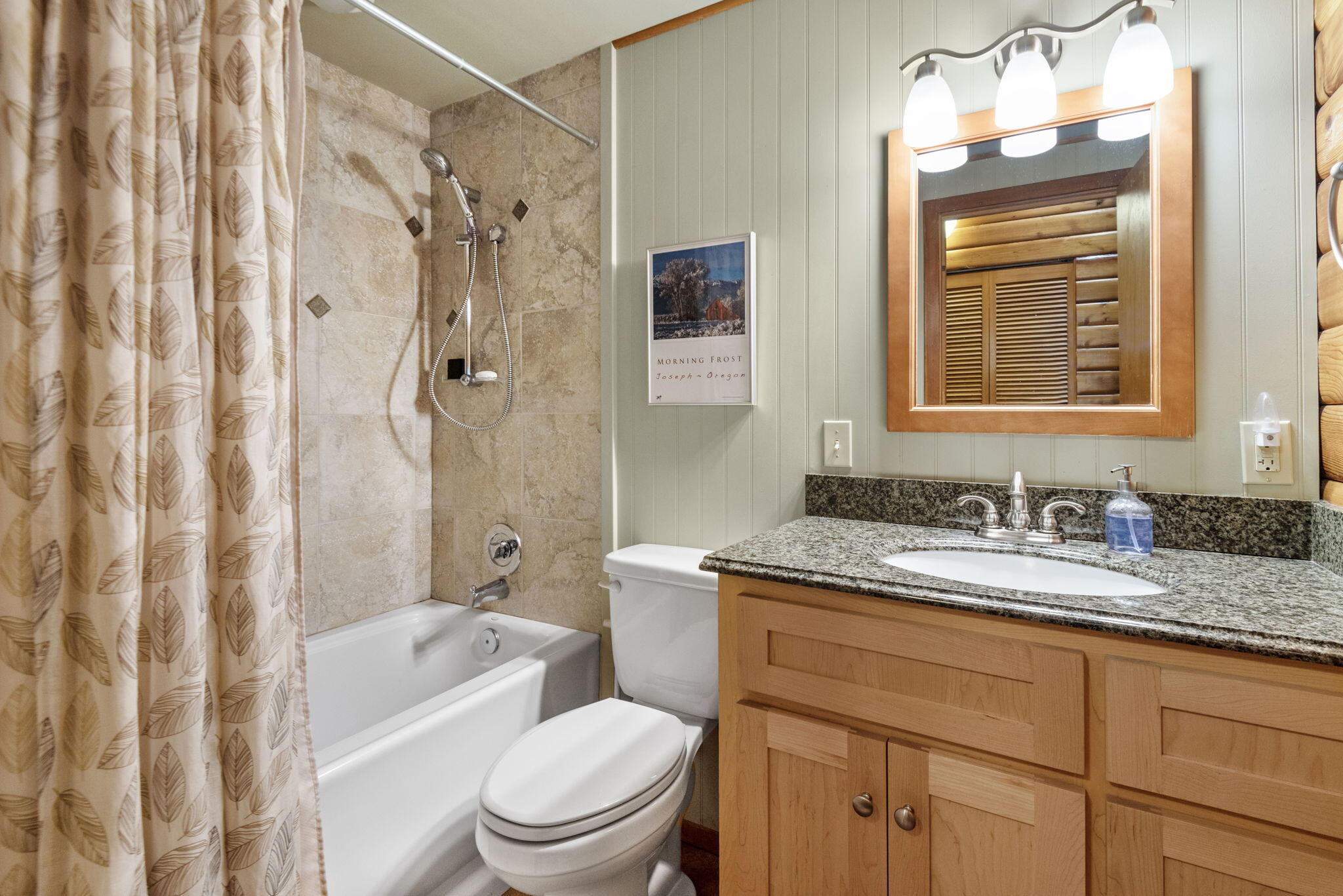 70809 Hyacinth, Unit SH23 Black Butte Ranch, OR 97759 - Photo 11 of 16 11-web-or-mls-DSC_9573