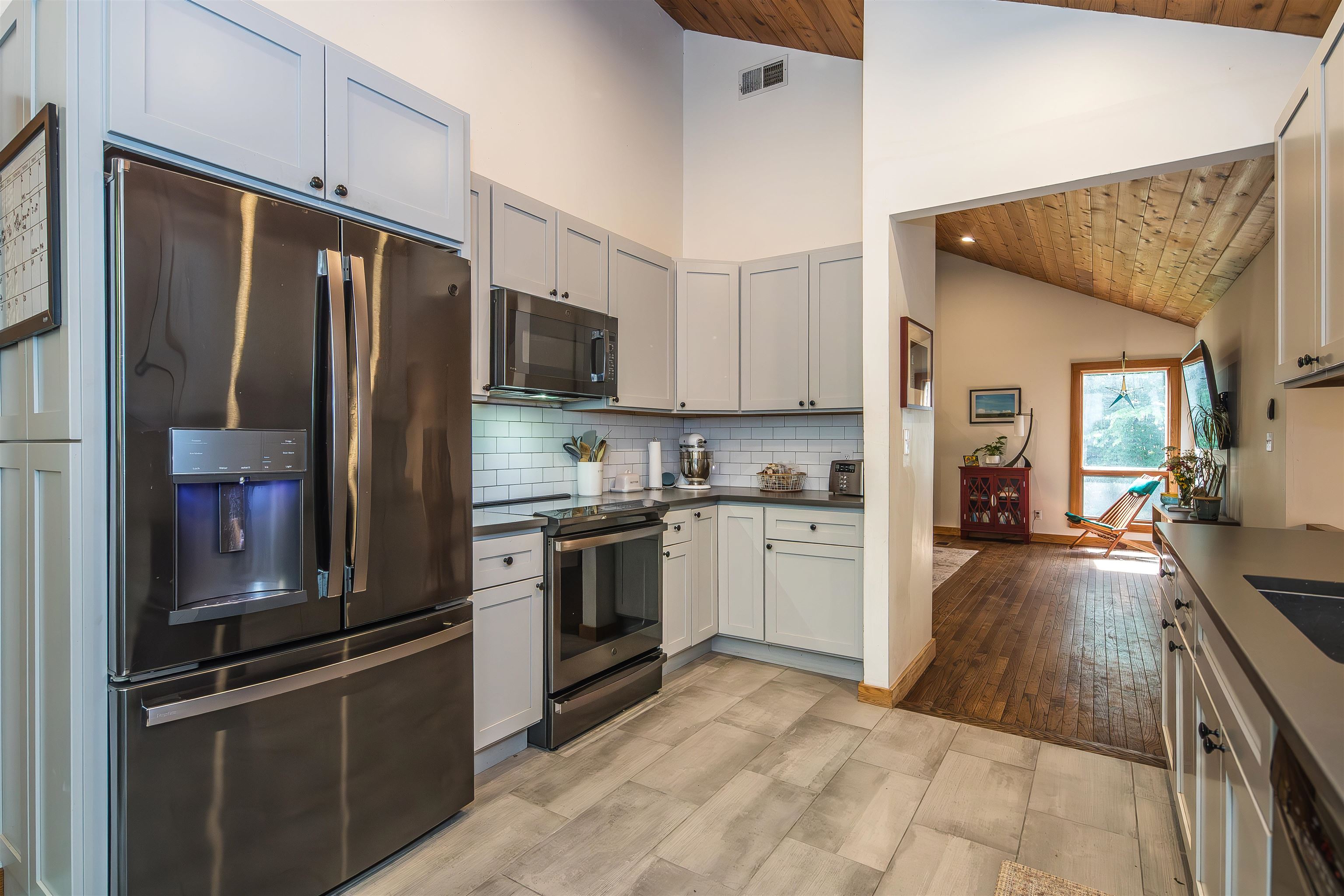 651 Colonial Drive Rutland Town, VT 05701 - Photo 22 of 34