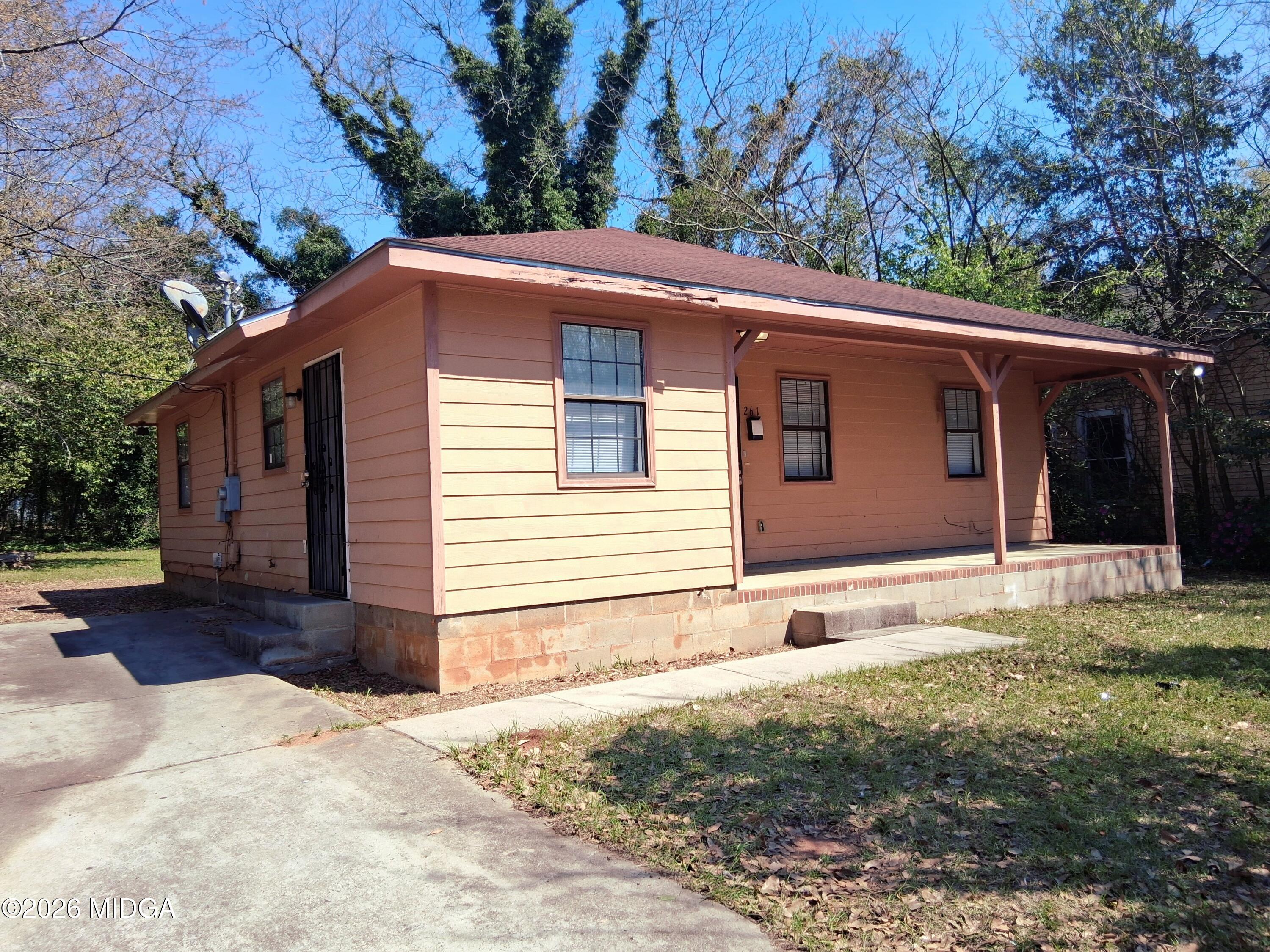 261 Balkcom Avenue Macon, GA 31217 - Photo 2 of 19 1000013978