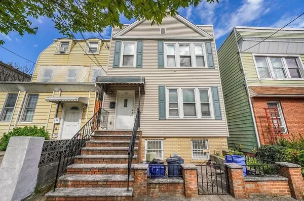 $3,200 | 19 Hawthorne Avenue, Unit 1, Jersey City, NJ 07306
