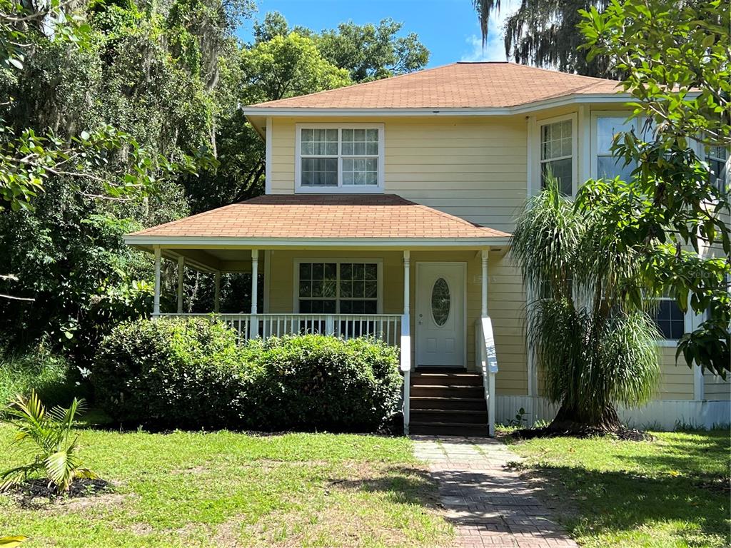 1503 Veech Road Leesburg, FL 34748 - Photo 1 of 1 A Doll House in a country setting