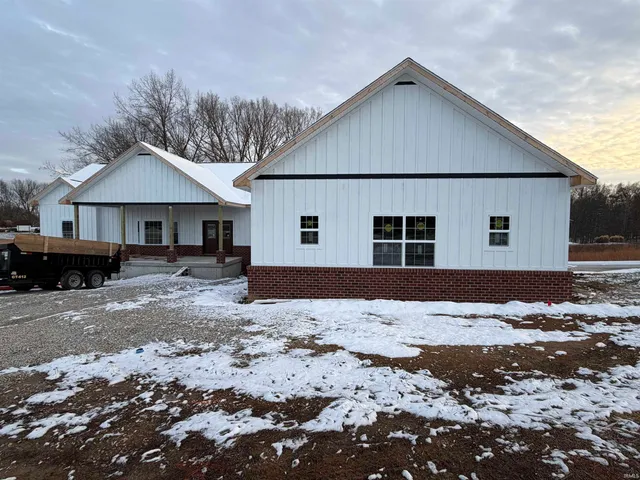 $699,999 | 107 Stonecrest Drive, Bedford, IN 47421