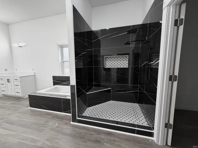 $699,999 | 107 Stonecrest Drive, Bedford, IN 47421