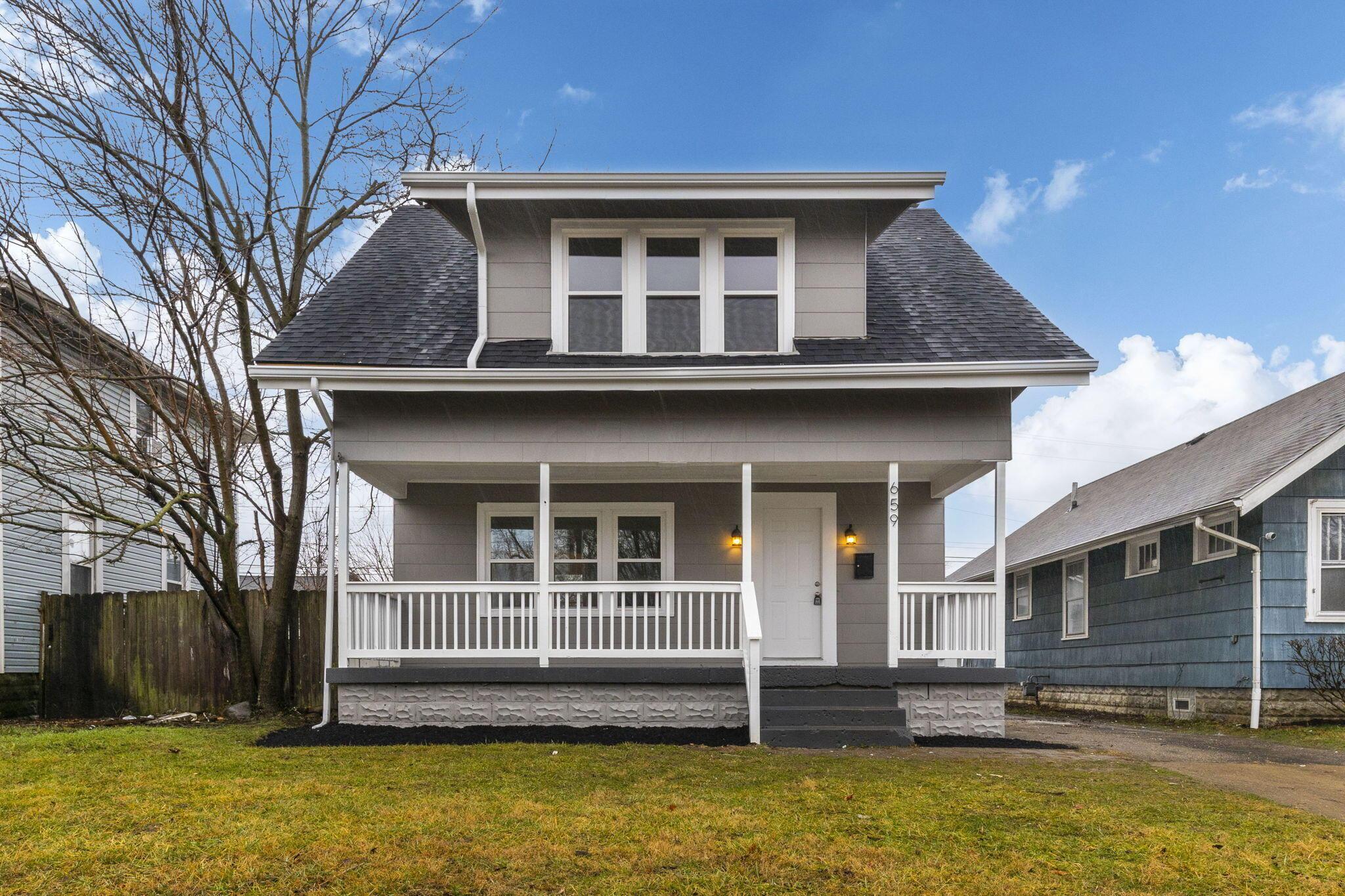 659 Racine Avenue Columbus, OH 43204 - Photo 2 of 26 2-web-or-mls-2024-1-9 659 Racine Ave 002