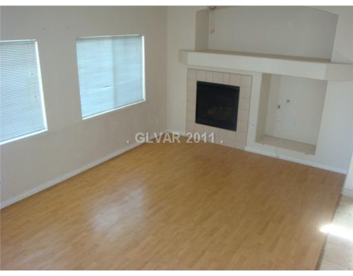 6639 Tumbleweed Ridge Lane, Unit 102 Henderson, NV 89011 - Photo 2 of 9 Living Room.