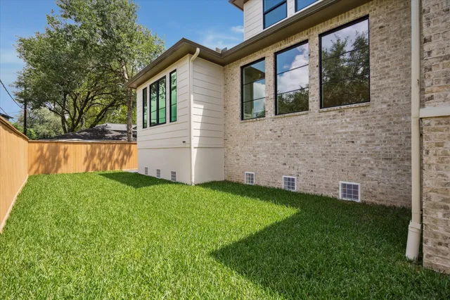 $1,898,000 | 4914 Wigton Drive, Houston, TX 77096
