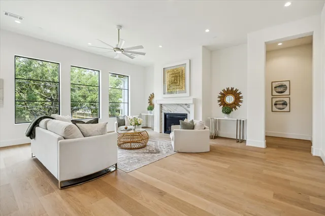 $1,898,000 | 4914 Wigton Drive, Houston, TX 77096