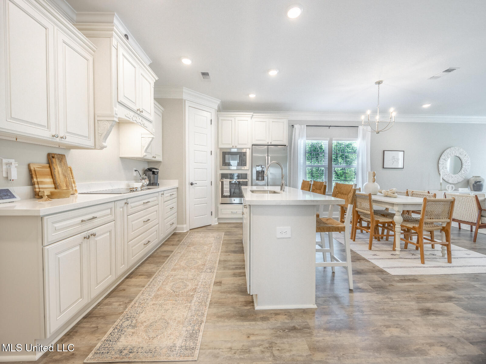 210 Savannah Gdns Road Ocean Springs, MS 39564 - Photo 2 of 18 Decatur_E223_Kitchen