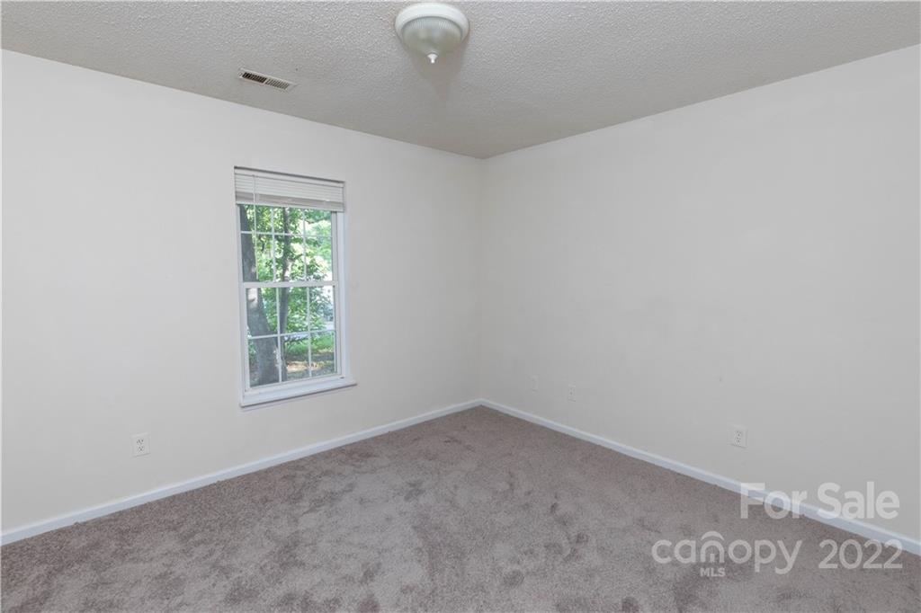 351 Haigler Street Rock Hill, SC 29732 - Photo 9 of 16 an empty room with a window