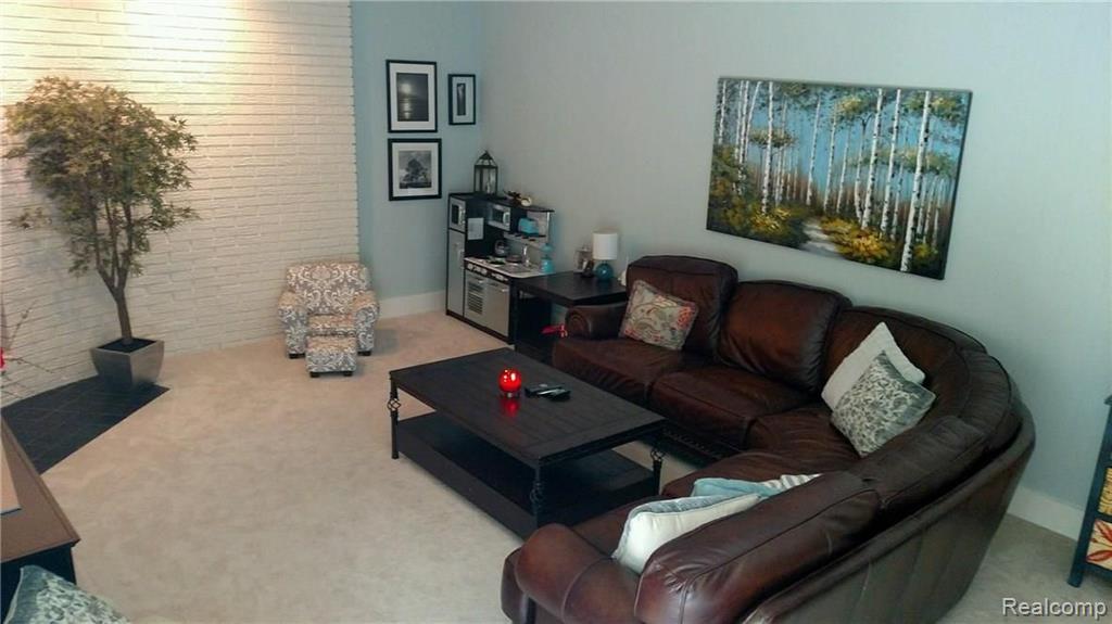 710 Rutgers Road Rochester Hills, MI 48309 - Photo 13 of 31